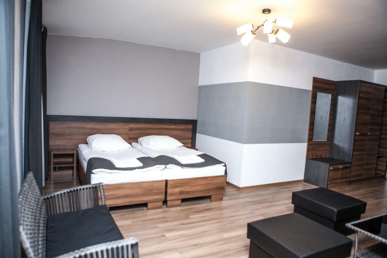 Hotel Bukowiec Legionowo Exteriör bild