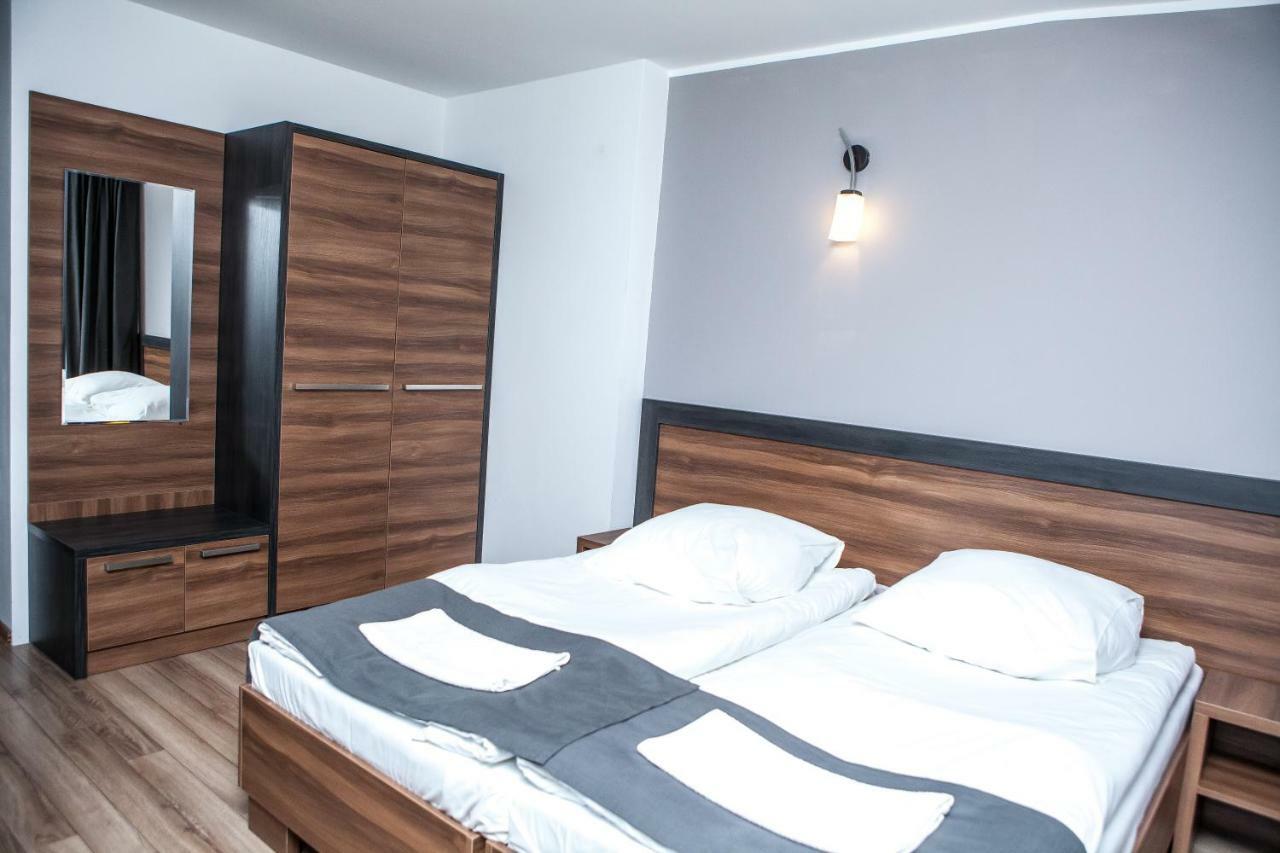 Hotel Bukowiec Legionowo Exteriör bild