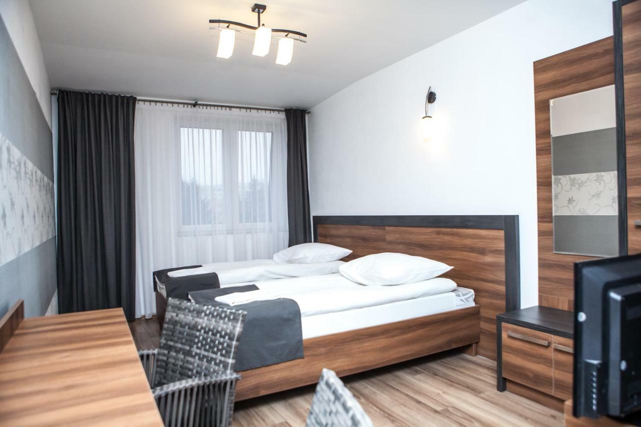 Hotel Bukowiec Legionowo Exteriör bild