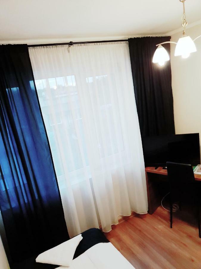 Hotel Bukowiec Legionowo Exteriör bild